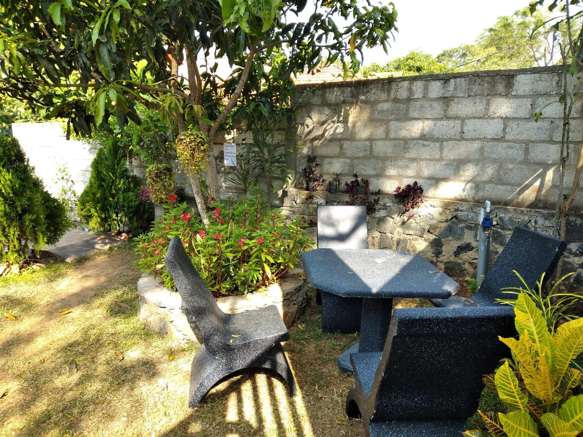 Sandhara Home Stay Tangalle Pokoj fotografie