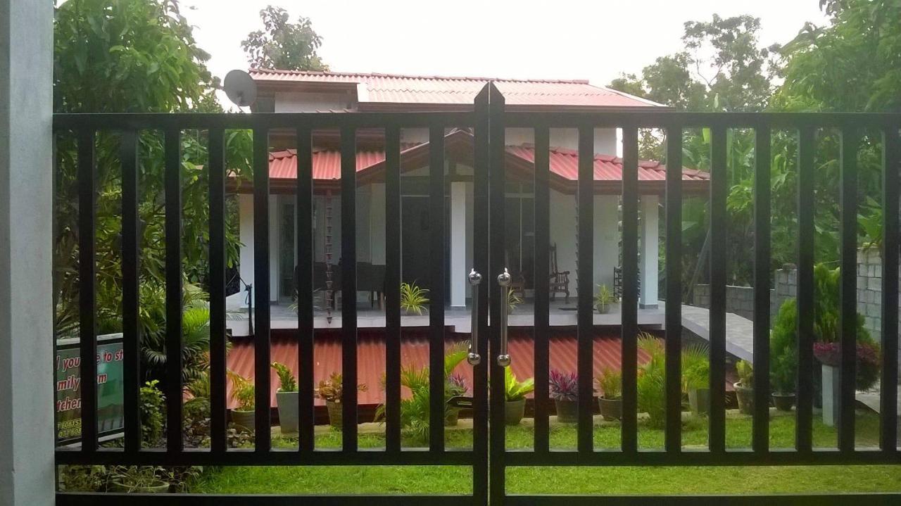 Sandhara Home Stay Tangalle Exteriér fotografie